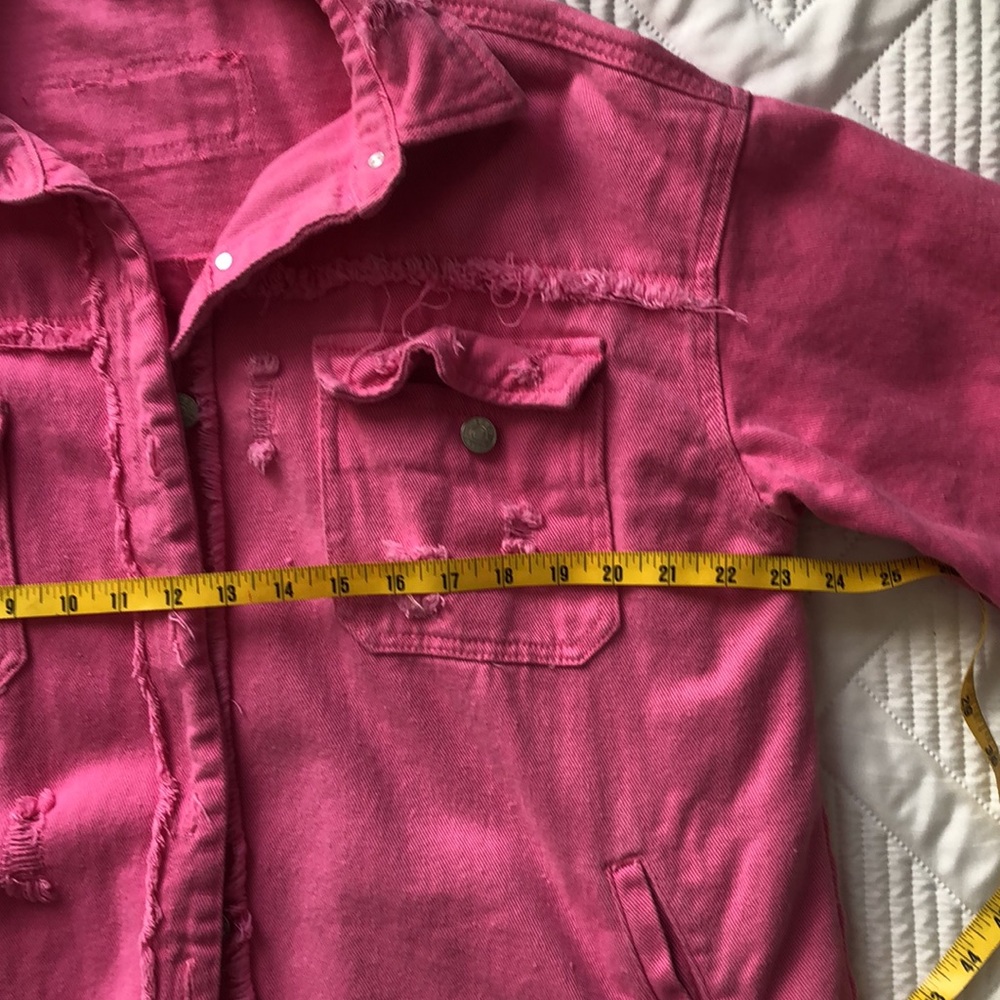 Women’s Oversize Frayed Lightweight Denim Jacket Size XL.  Bubble gum pink. - Picture 7 of 17